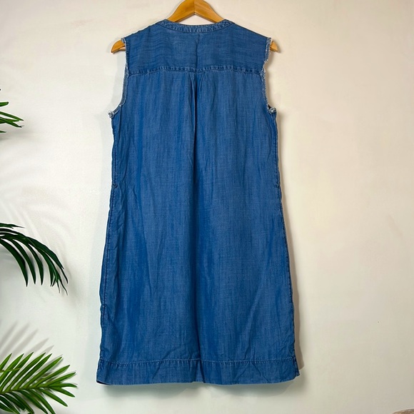 Banana Republic Chambray Denim Pocket Dress Size 8 - Picture 4 of 5